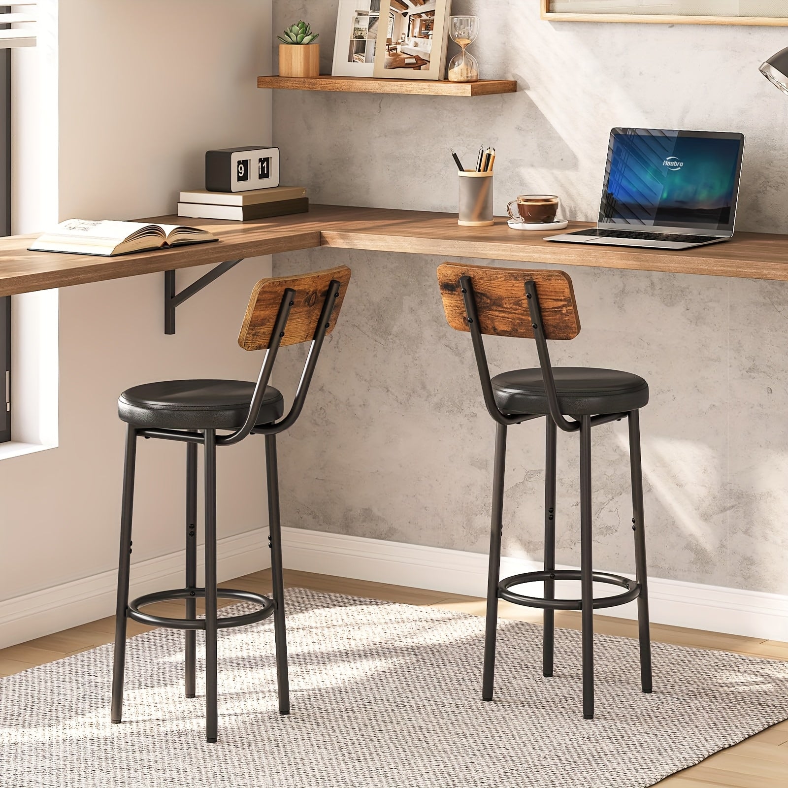 Ensemble de 2 tabourets de bar avec dossier, coussinets en cuir synthétique, tabouret de pied, adapté pour la cuisine, le salon, le bar, facile à assembler, brun et noir rétro