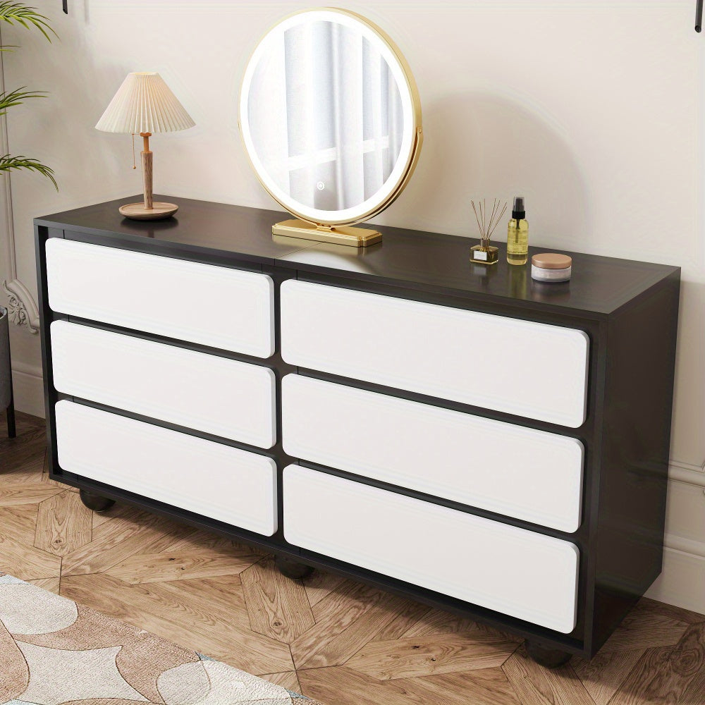 Un élégant buffet présentant un coffre à six tiroirs et une table de toilette moderne, conçu pour la praticité. Dimensions : 140x38x74,5 cm.