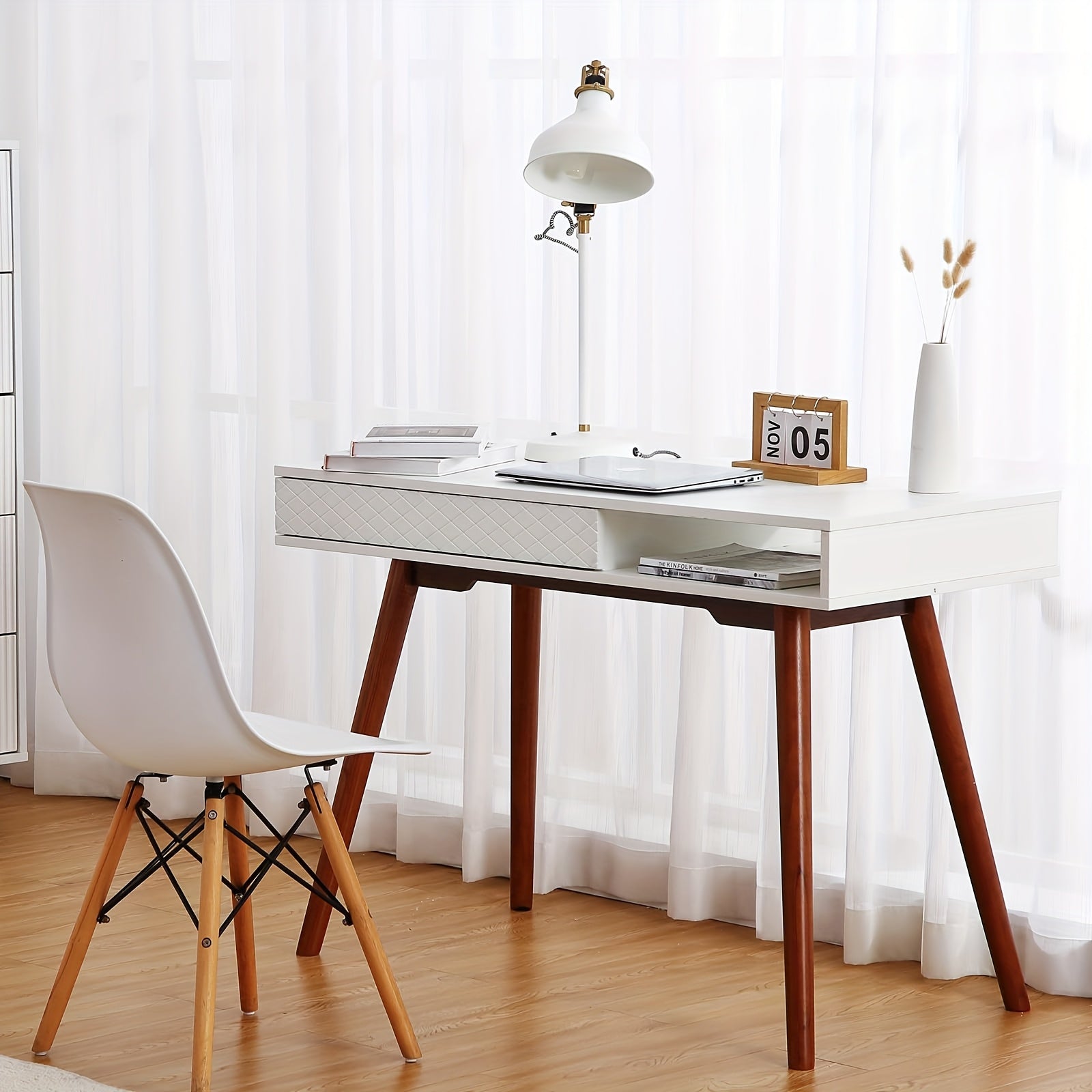 Bureau de bureau moderne minimaliste de 106,68 cm - Bureau d'ordinateur du milieu du siècle avec tiroir et rangement ouvert, cadre métallique blanc, hauteur de 68,58 cm, capacité de 3,2 pieds cubes, assemblage facile, conception peu encombrante pour la c