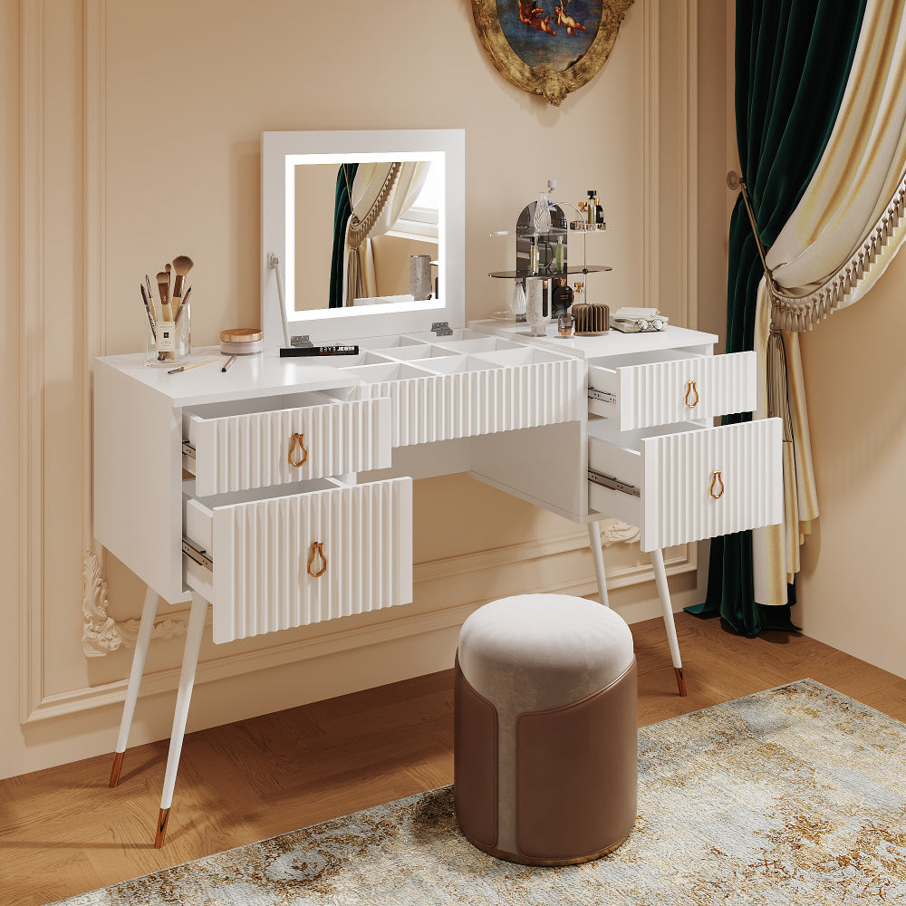 Coiffeuse, grand espace de rangement, bureau universel, blanc, coin de maquillage personnel, adapté pour travail temporaire ou étude, coiffeuse blanche (sans chaise), avec miroir, accessoires dorés luxueux, et multiples espaces de rangement avec 4 tiroir