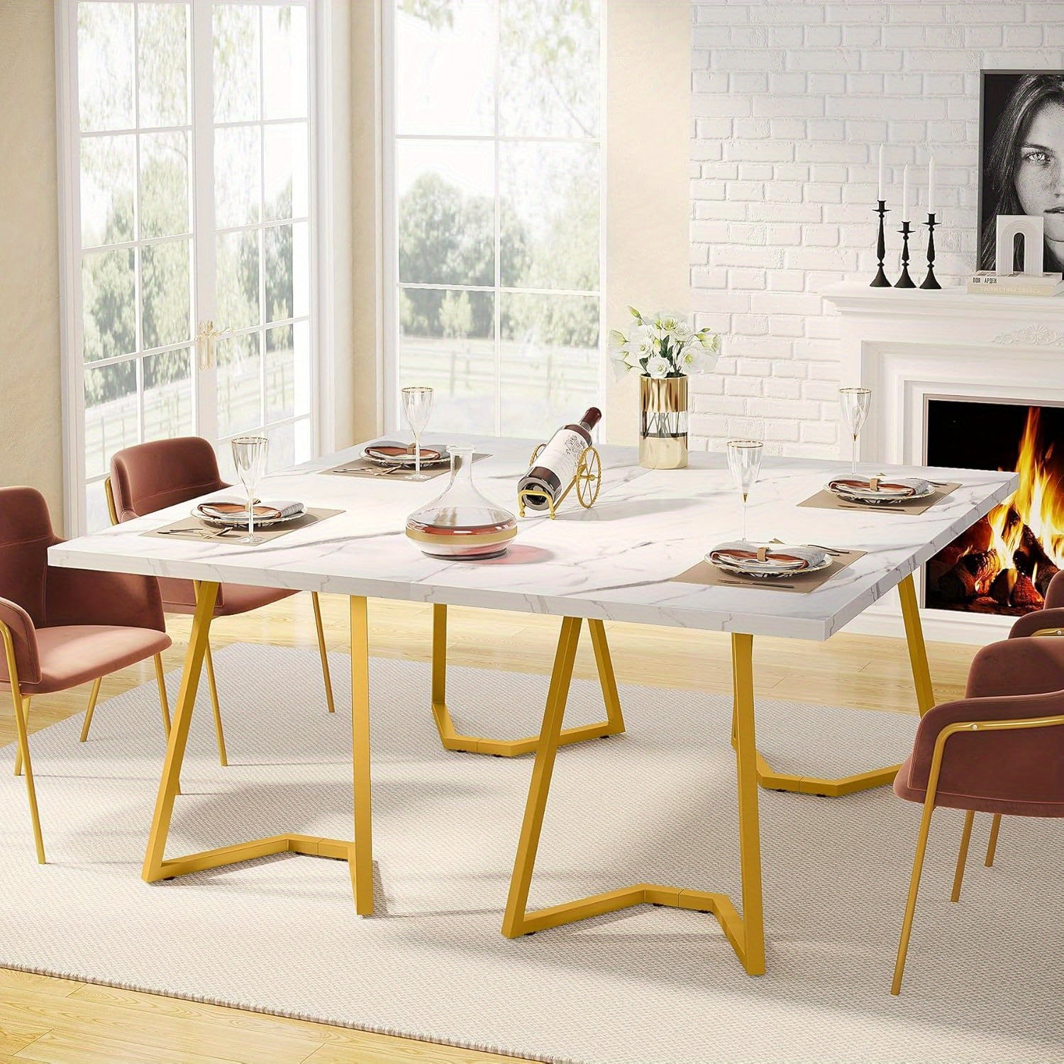 Table à manger rectangulaire moderne blanche et dorée de 55 pouces avec plateau en faux marbre, pieds métalliques robustes & patins ajustables - Surface résistante aux rayures de haute qualité, construction facilement nettoyable en bois ingénieré, design